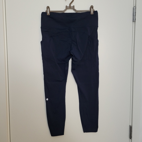 Lululemon Fast & Free Leggings - True Navy Size 10 - Picture 2 of 3